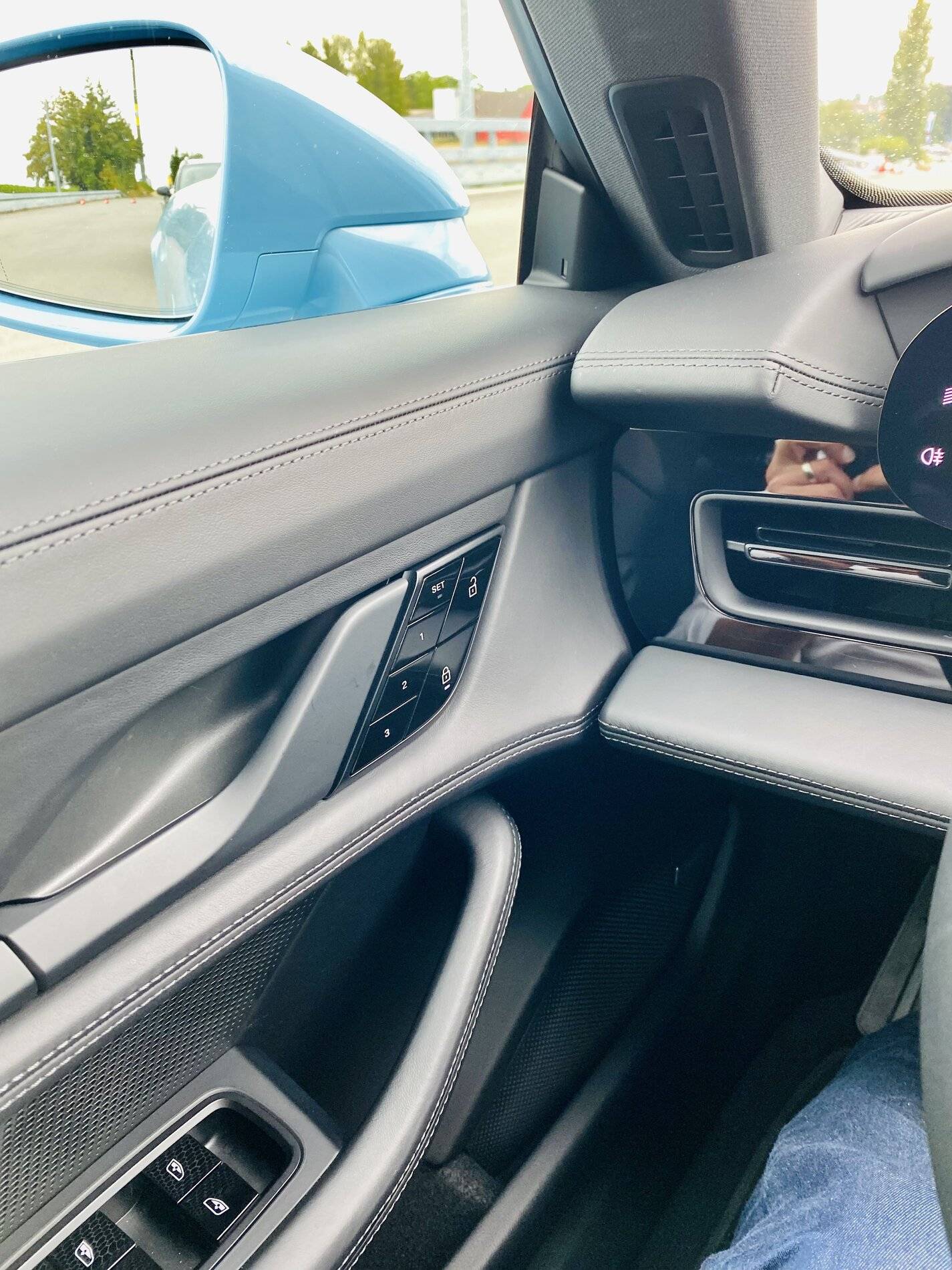 Porsche Taycan Regret Standard Interior? C8149616-F731-4DDB-8544-7F5A95D83367