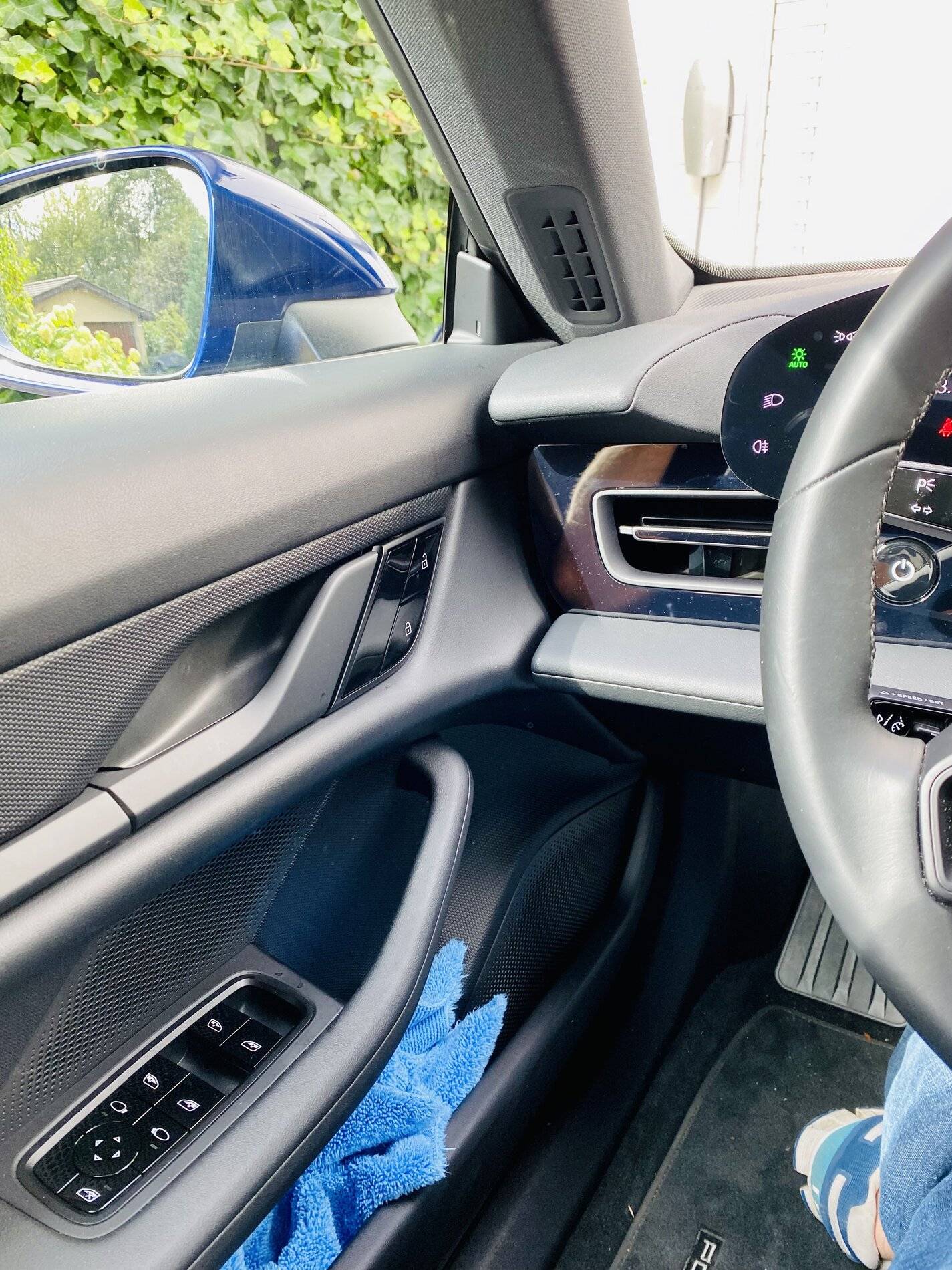 Porsche Taycan Regret Standard Interior? 4C0CCD29-38E1-474B-A4BB-558C23AD0747