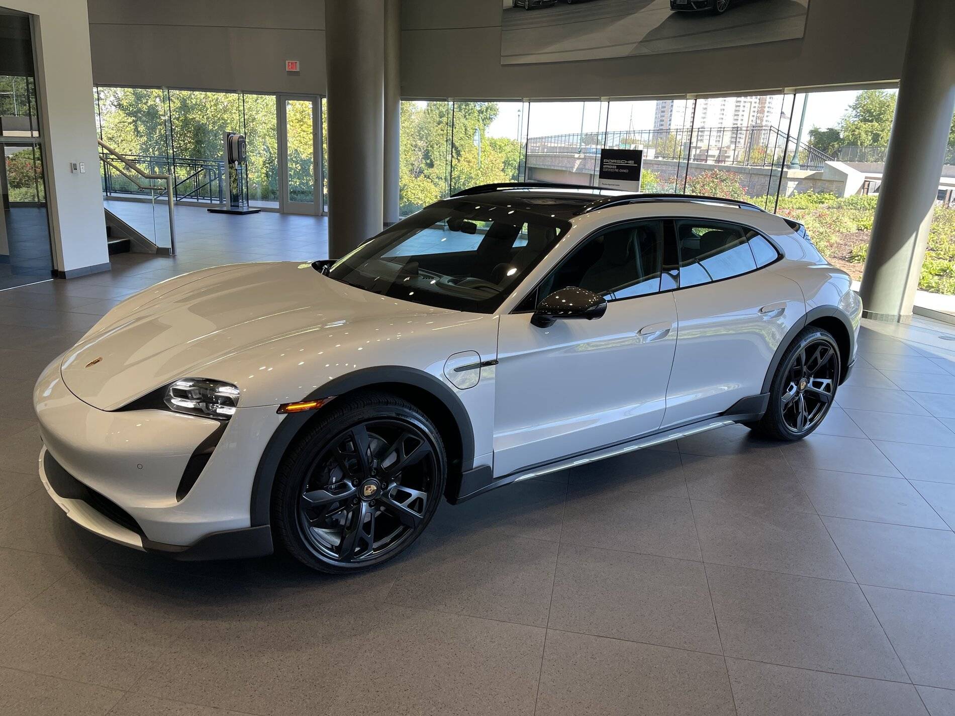 Porsche Taycan DC area delivery update 1F4E6612-F49D-436A-9003-11E53821E410
