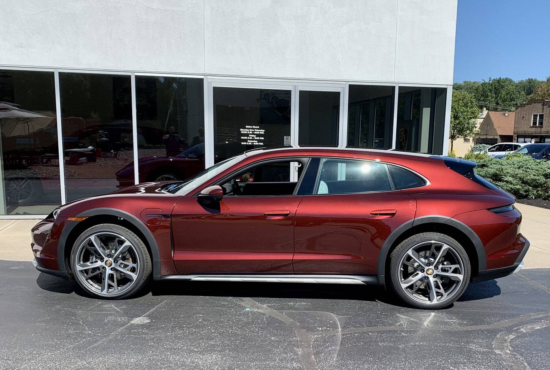 Porsche Taycan Waiting for delivery EFBA72FB-0C3A-42CA-BCD8-34CE8218B821