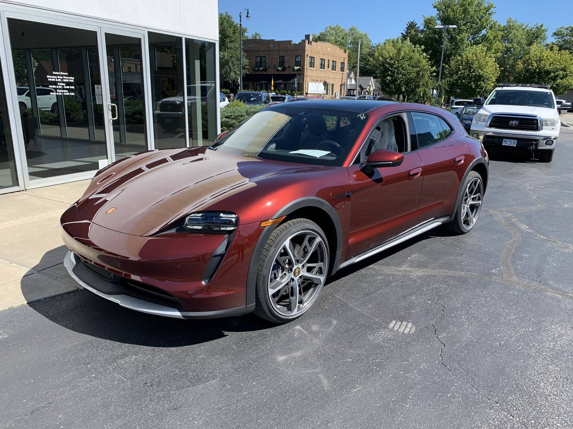 Porsche Taycan Waiting for delivery 5F0FF109-ED34-4A8B-9EC2-A88A6DDF6360
