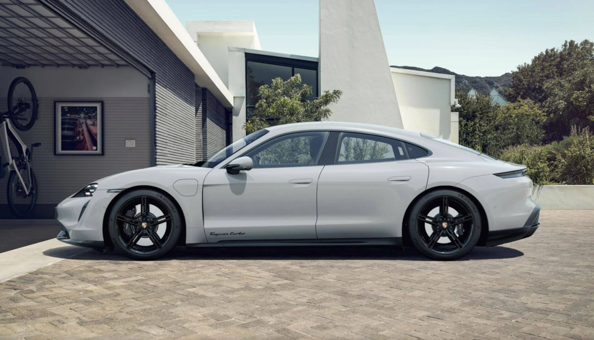 Porsche Taycan Crayon Turbo, do I go Black Olea or Blackberry/Bramble Leather? Screenshot 2021-09-25 at 18.09.13