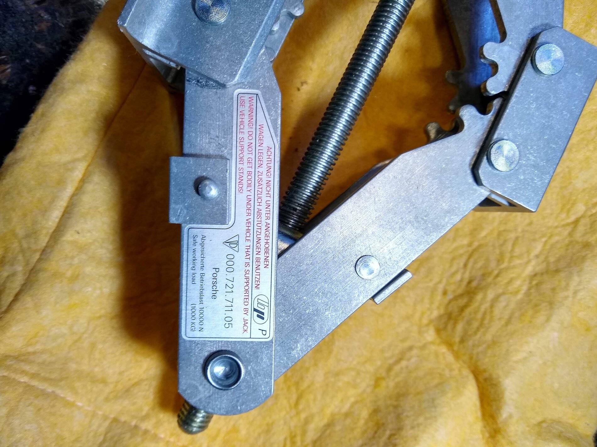 Porsche Taycan Jack Pad adapter? JackPartNo