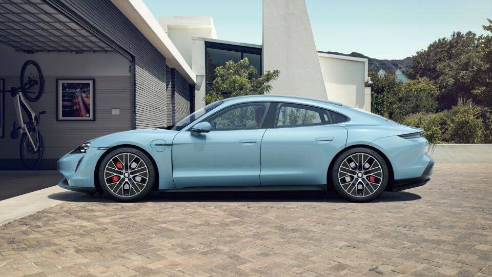 Porsche Taycan December 2021 Delivery 24DF5CDE-09BE-4D4D-8778-B1F892AAC484