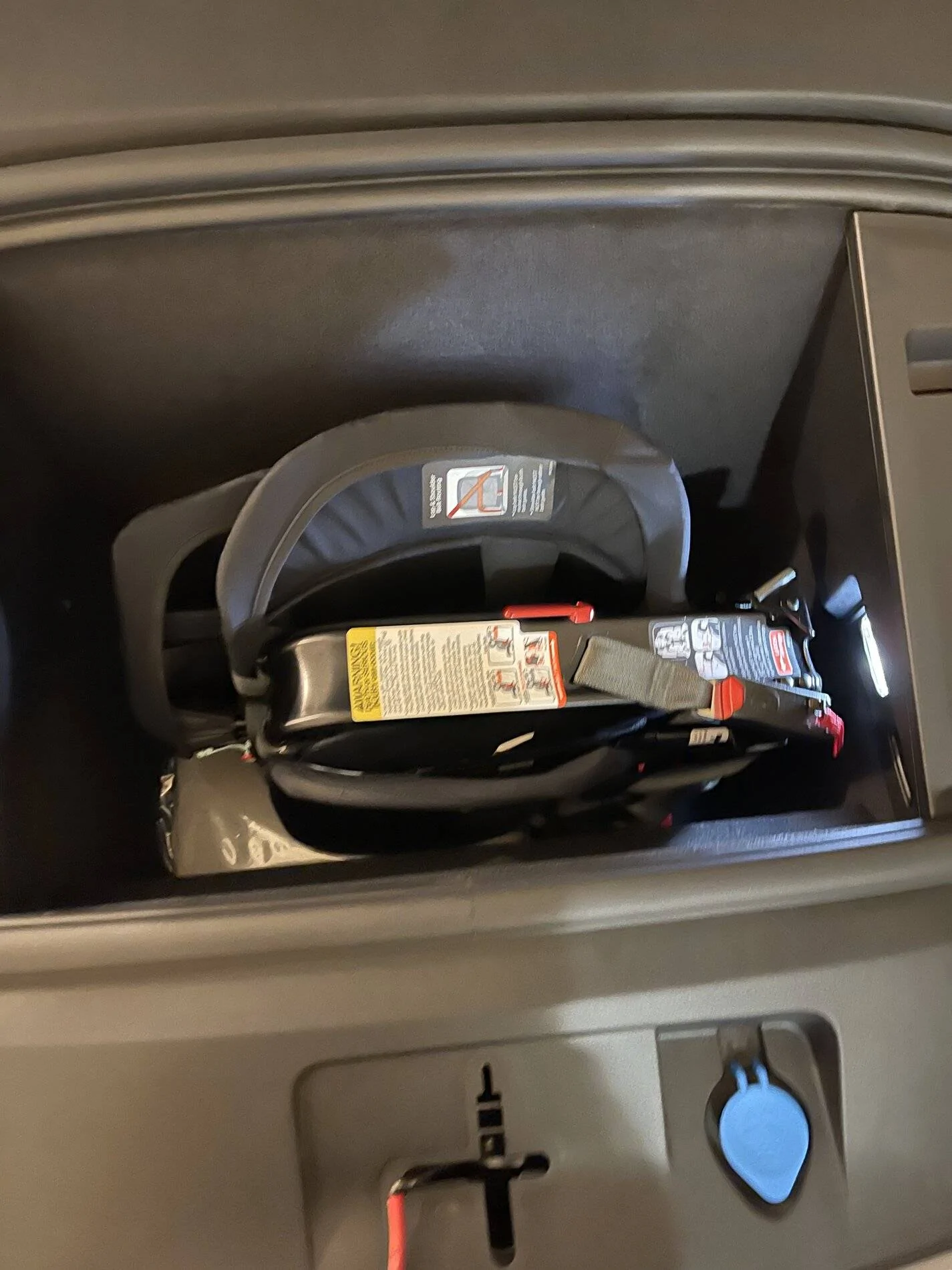 Porsche Taycan Porsche baby car seat installed in Taycan 3B20B1C0-2286-4FC3-9CCC-02C35A0A8559