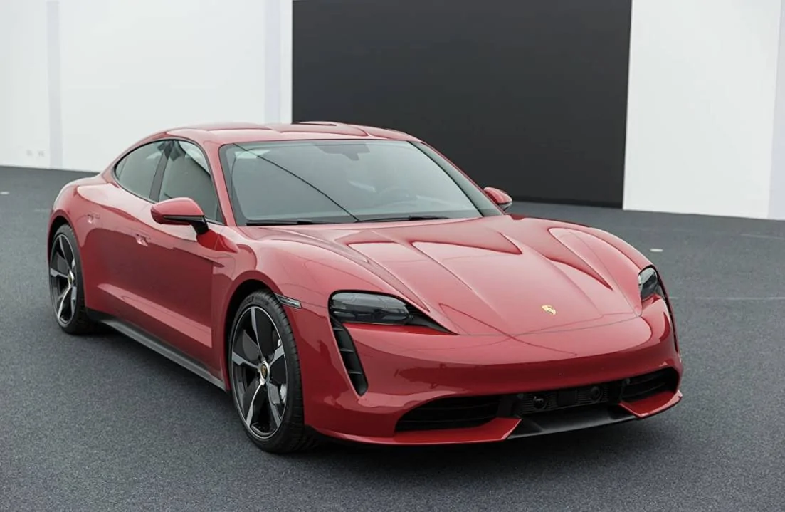Porsche Taycan CARMINE RED Taycan Club 638FF45C-D233-492F-93E8-C091F1689BA8