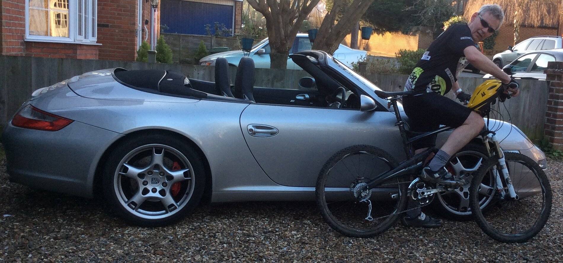Porsche Taycan Taycan 4S vs  911 ? BF4B67F1-CD73-4789-ACC6-9B563CF06A29
