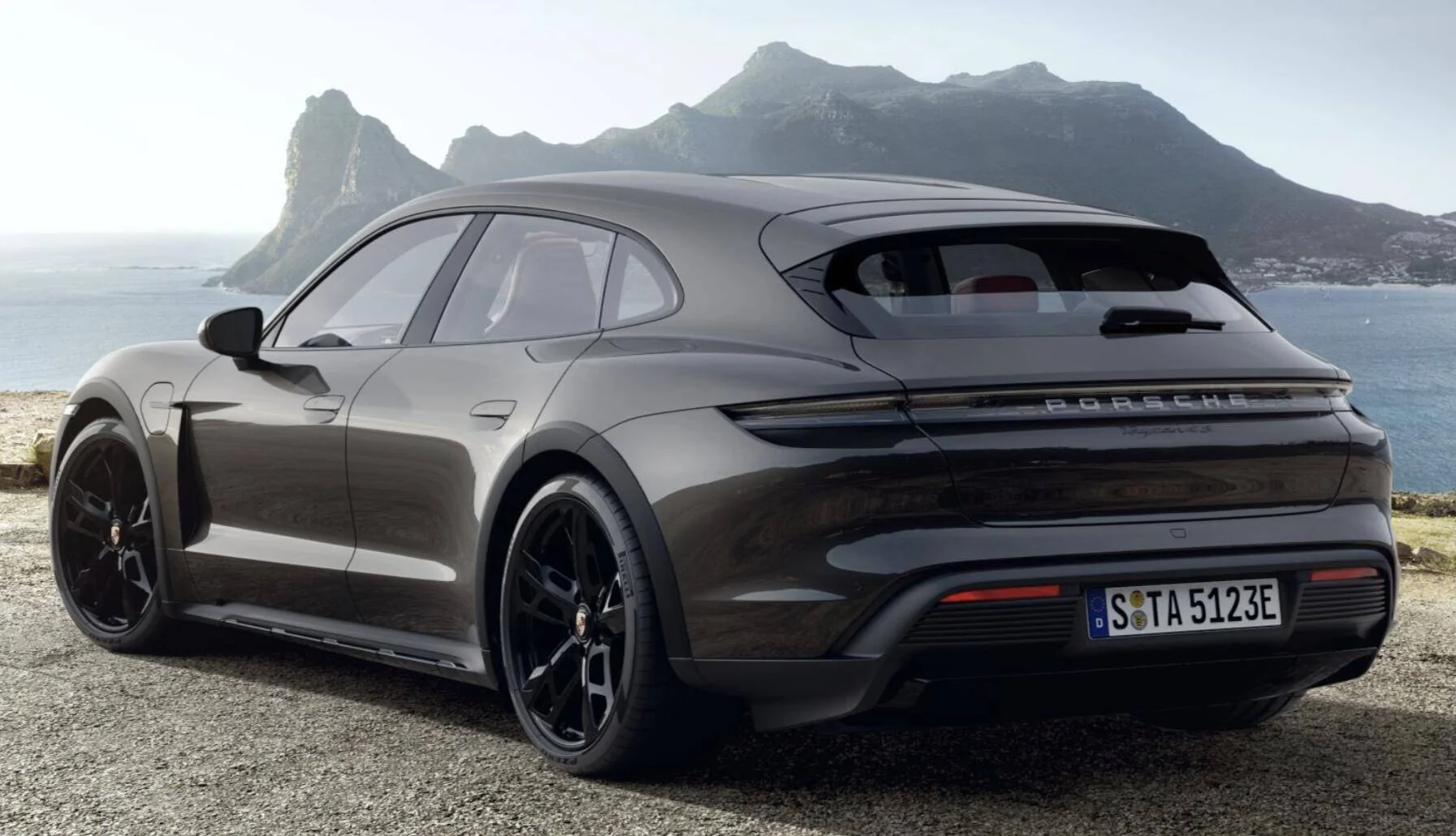 Porsche Taycan Spoiler Colour Screen Shot 2021-10-06 at 12.08.24 PM