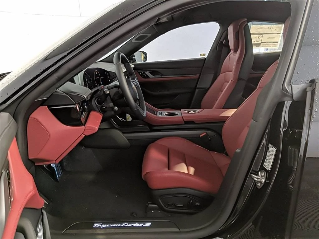 Porsche Taycan Color drama! What to chose? 8e32ac340c345967b8ab71e491ddfe88x