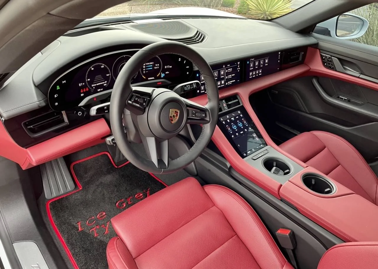Porsche Taycan Ice grey exterior what interior? 0368CA2C-6FBC-4B44-9048-57967F3D668D
