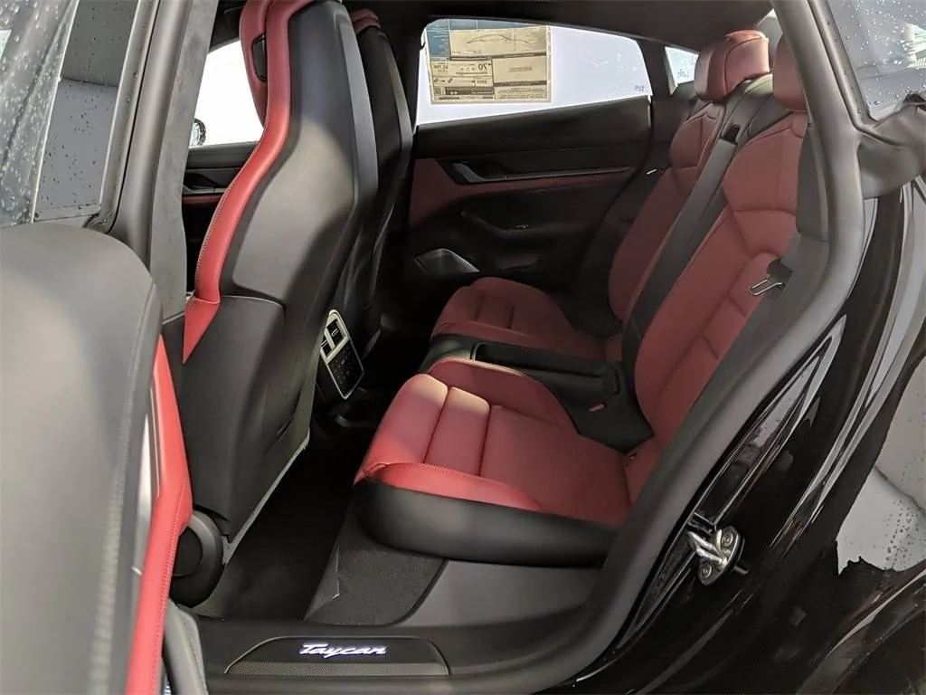 Porsche Taycan Ice grey exterior what interior? 90B6ED73-D6B8-4579-BA2C-0426F8B7E778