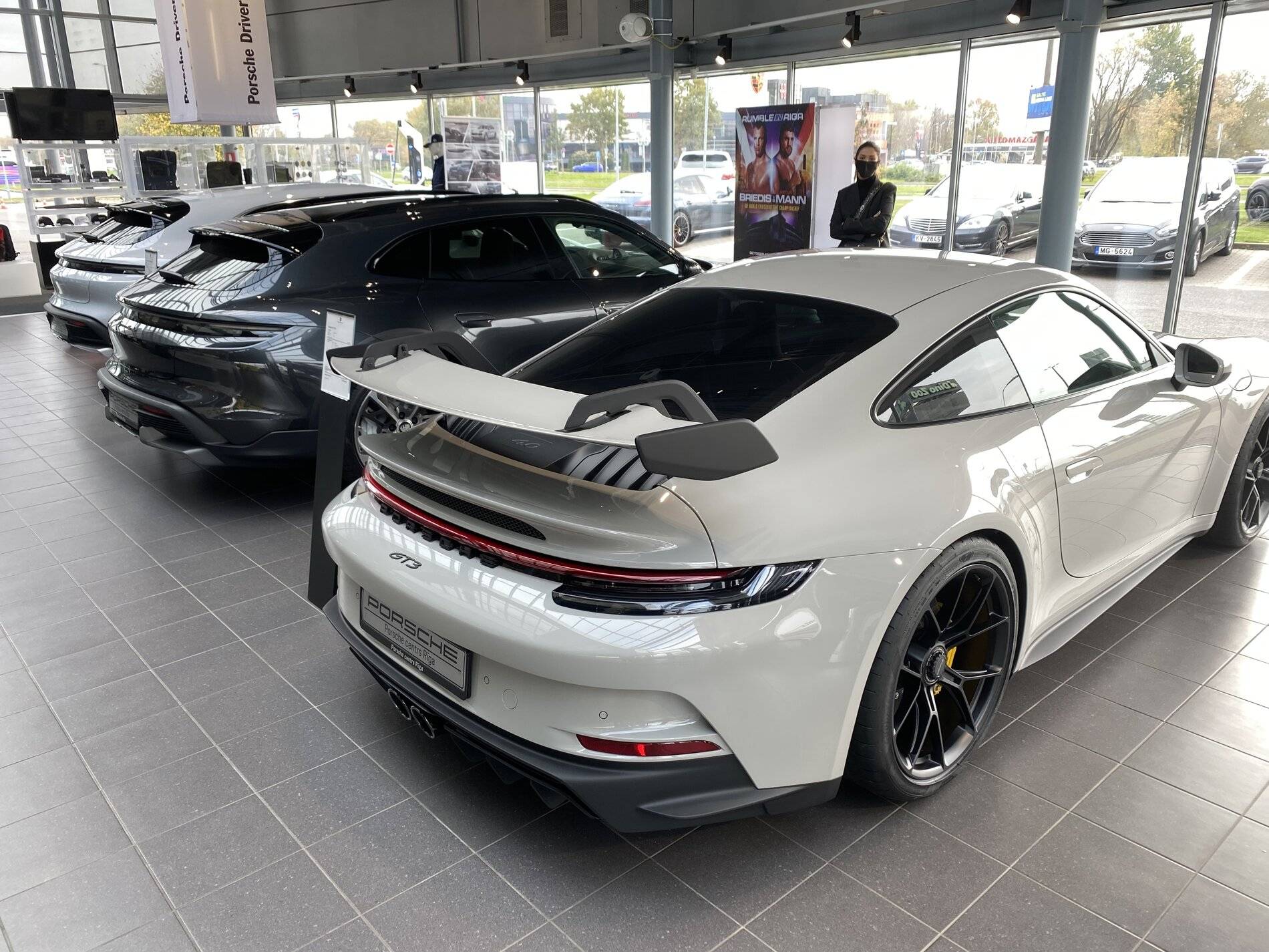 Porsche Taycan Color drama! What to chose? A97C5B2E-8272-42E1-847B-AB1D02568903