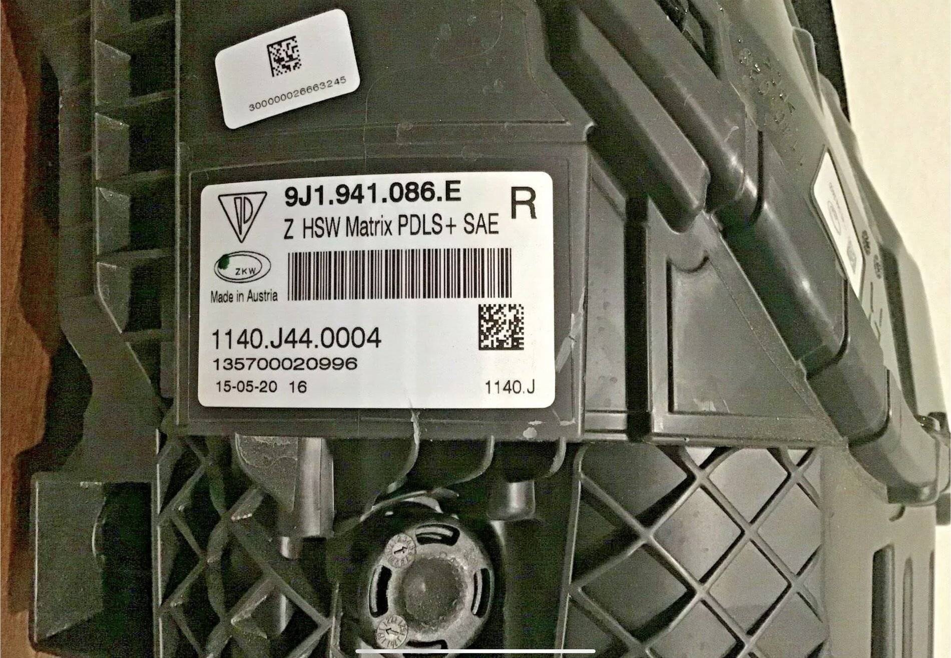 Porsche Taycan question on US headlights vs. EU Headlights 556C1629-BBB1-4EDD-AAD9-1C2C64C34362