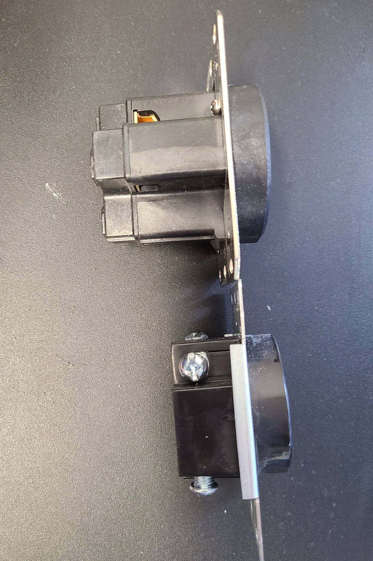 Porsche Taycan What Brand NEMA 14-50 Outlets to Get or Watch Out For? 20211016_110951