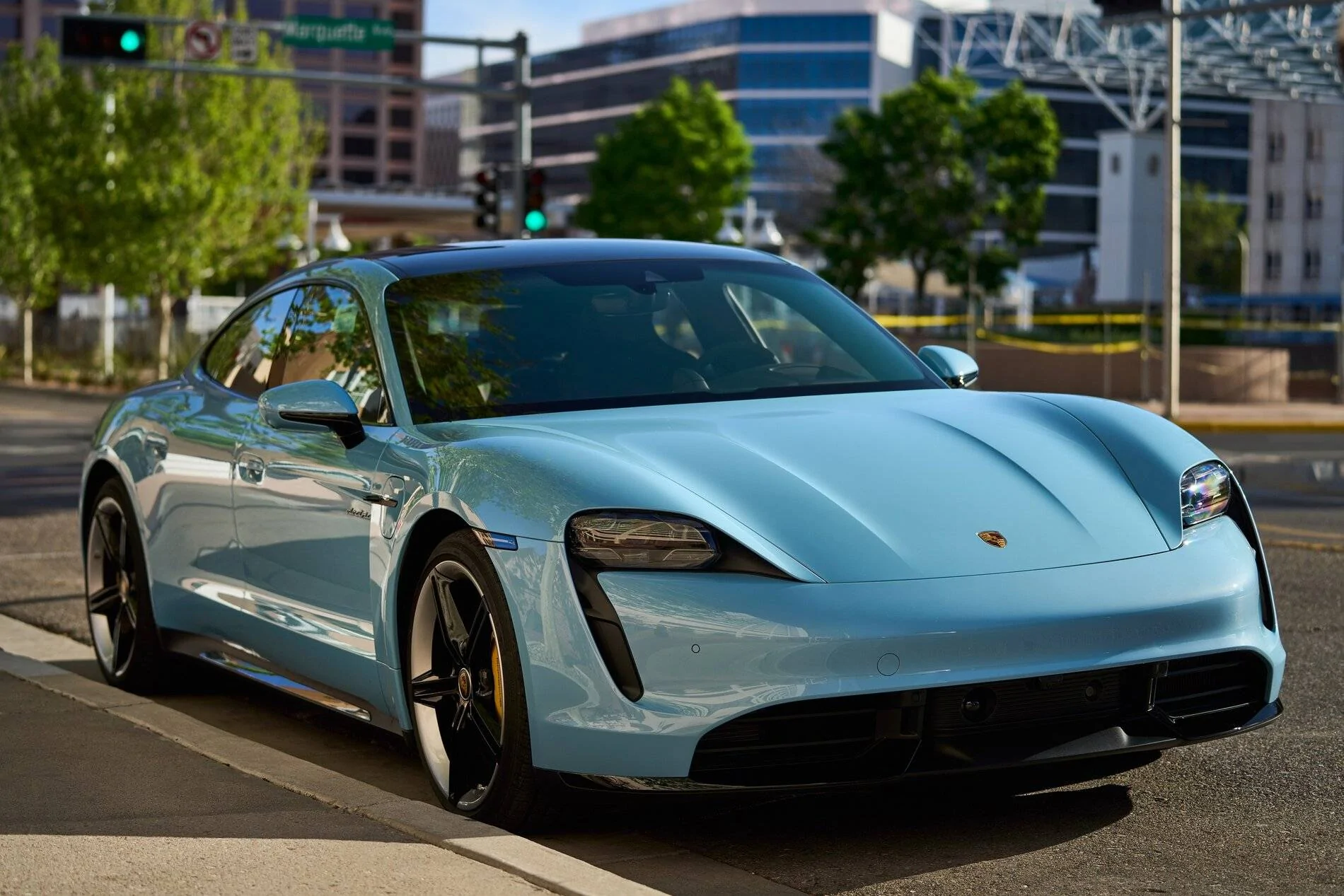 Porsche Taycan Security while driving your Porsche taycan-05-04-2021-abq-22088 lower res
