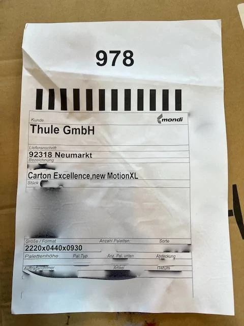 Porsche Taycan Unboxing The Performance Roof Box PPRBUnbox3
