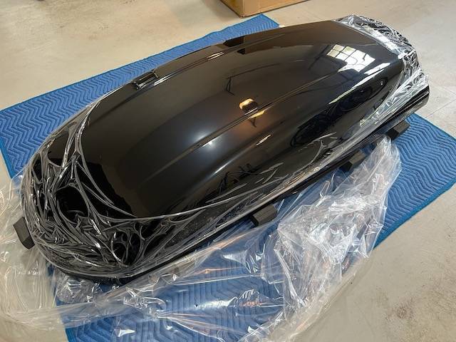 Porsche Taycan Unboxing The Performance Roof Box PPRBUnbox5