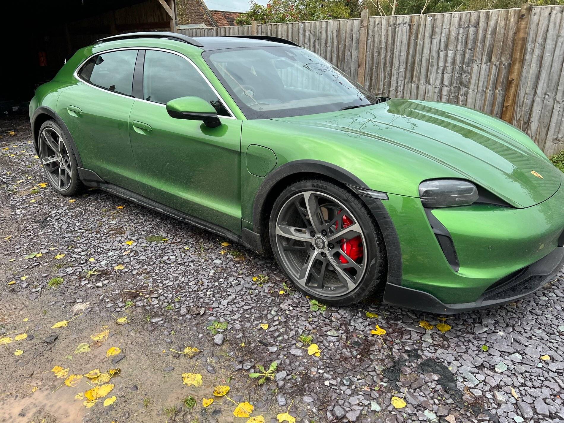 Porsche Taycan MAMBA GREEN Taycan Club IMG_0041