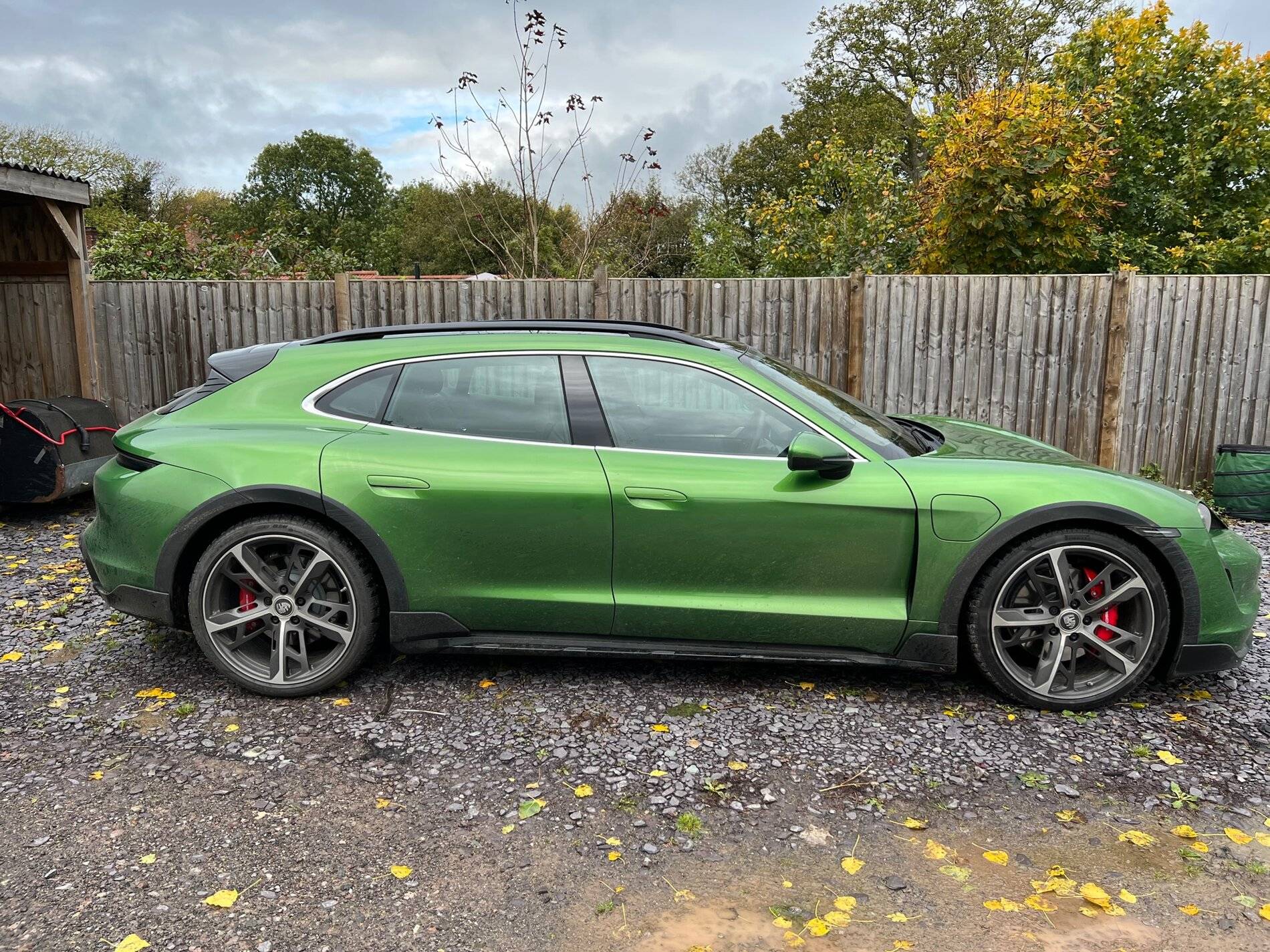 Porsche Taycan MAMBA GREEN Taycan Club IMG_0042