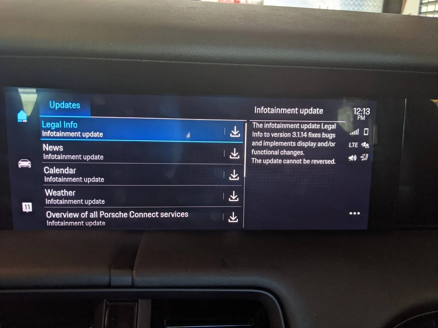Porsche Taycan PCM updates - delivered 10.29.2021 PXL_20211029_191346073.MP