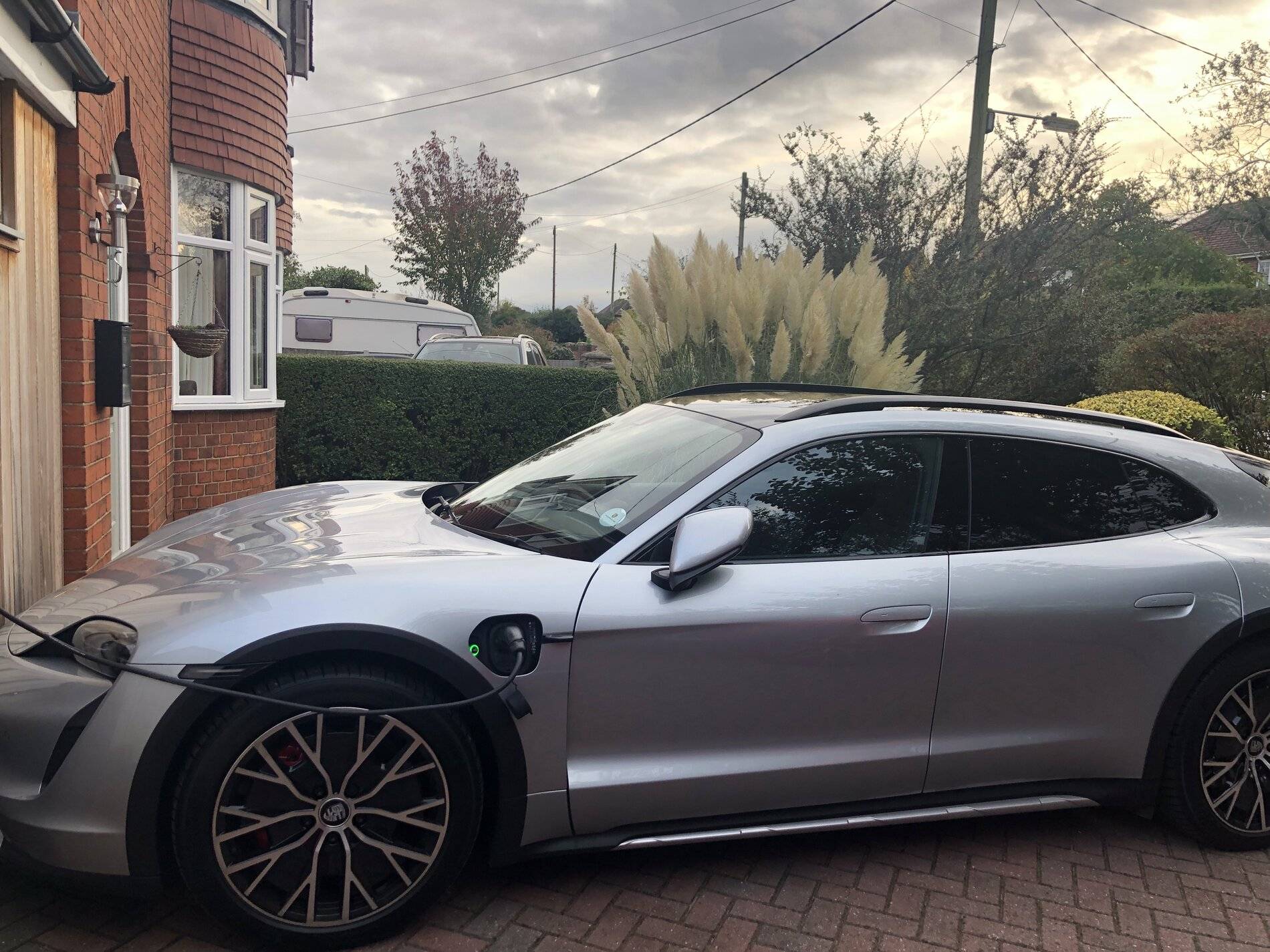 Porsche Taycan First day - first impressions 1A2B8D4E-74FC-4118-9AD1-07DDBCB11322