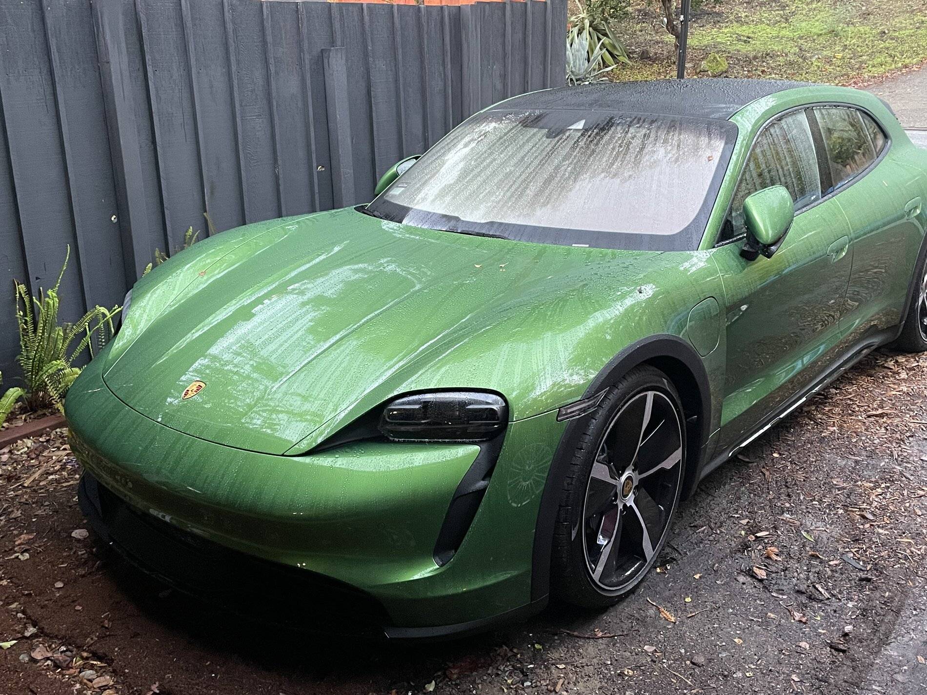Porsche Taycan CT4 first impressions 1725C3CD-B724-4AB9-BD05-C964350CE3C0