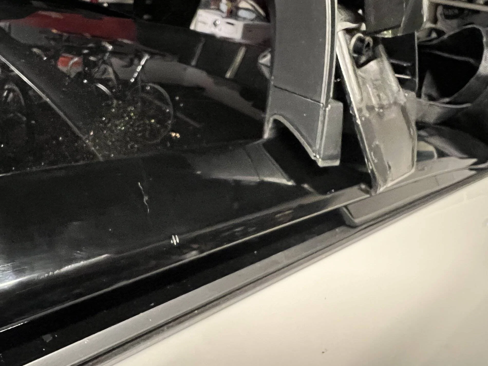 Porsche Taycan Anyone got the Porsche roof bars and box? 60CCF846-CB98-4B39-80BA-1316946E0B04