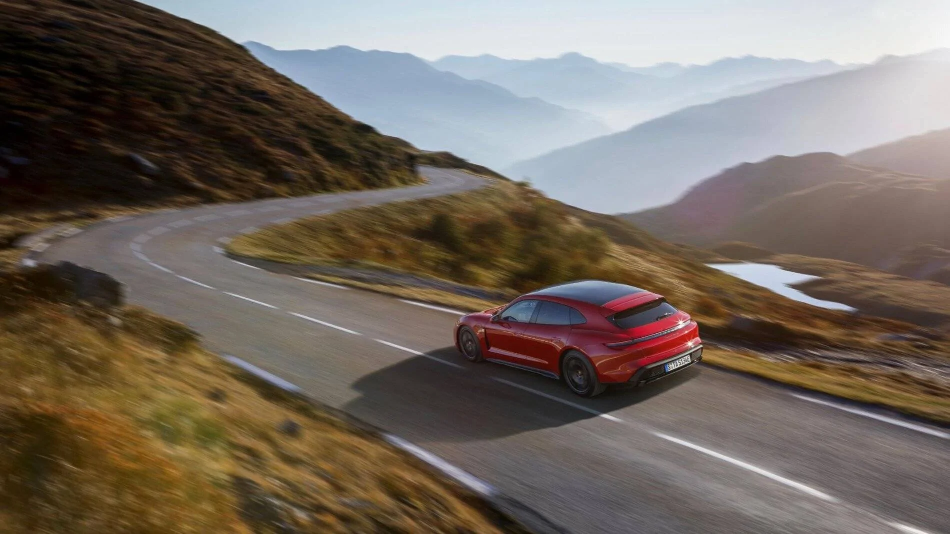 Porsche Taycan ? World Premiere: 2022 Taycan GTS Sedan and GTS Sport Turismo W21_9503_highres