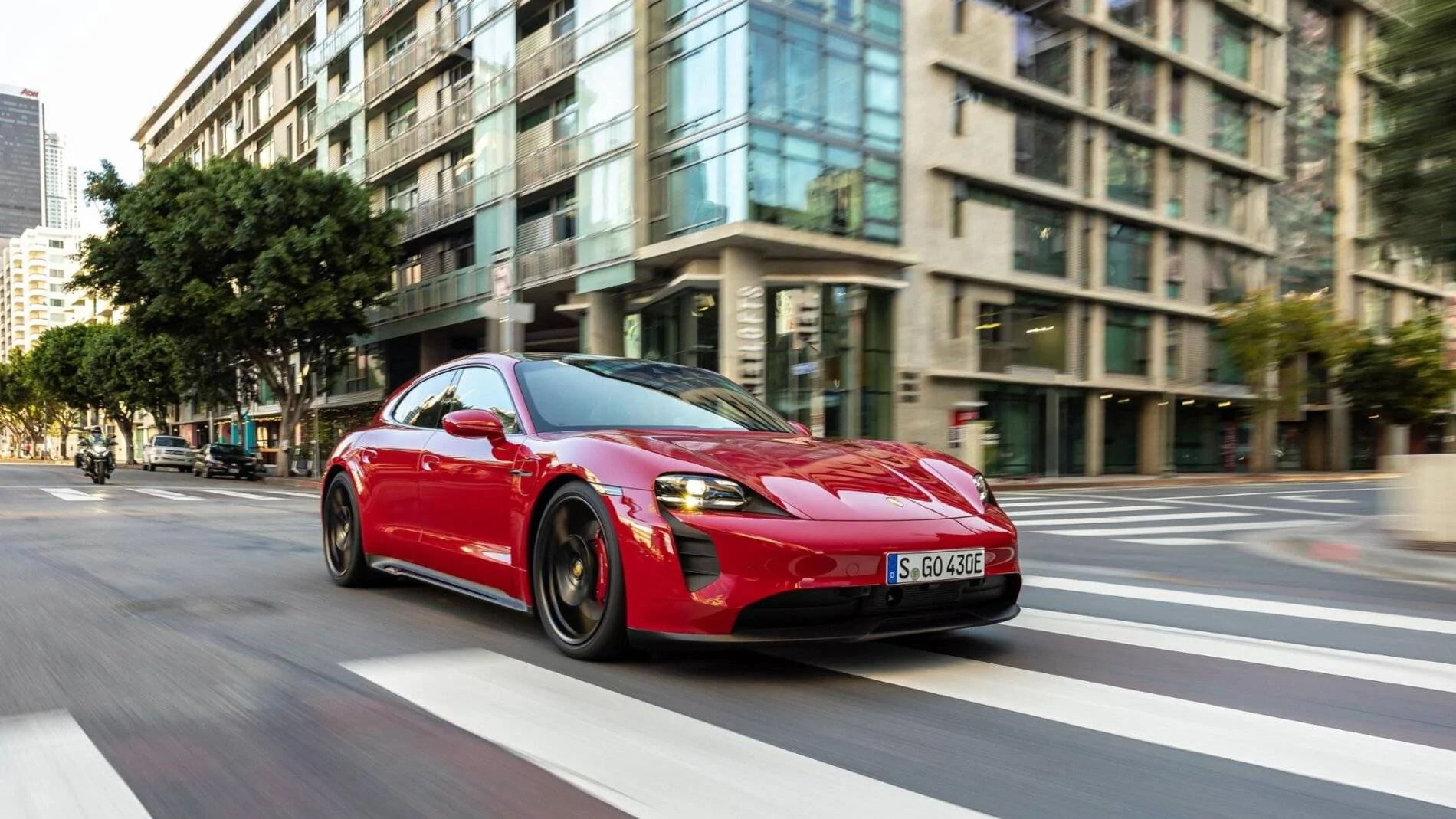 Porsche Taycan ? World Premiere: 2022 Taycan GTS Sedan and GTS Sport Turismo 2022_Taycan_GTS_Sport_Turismo_Carmine_Red_004_highres