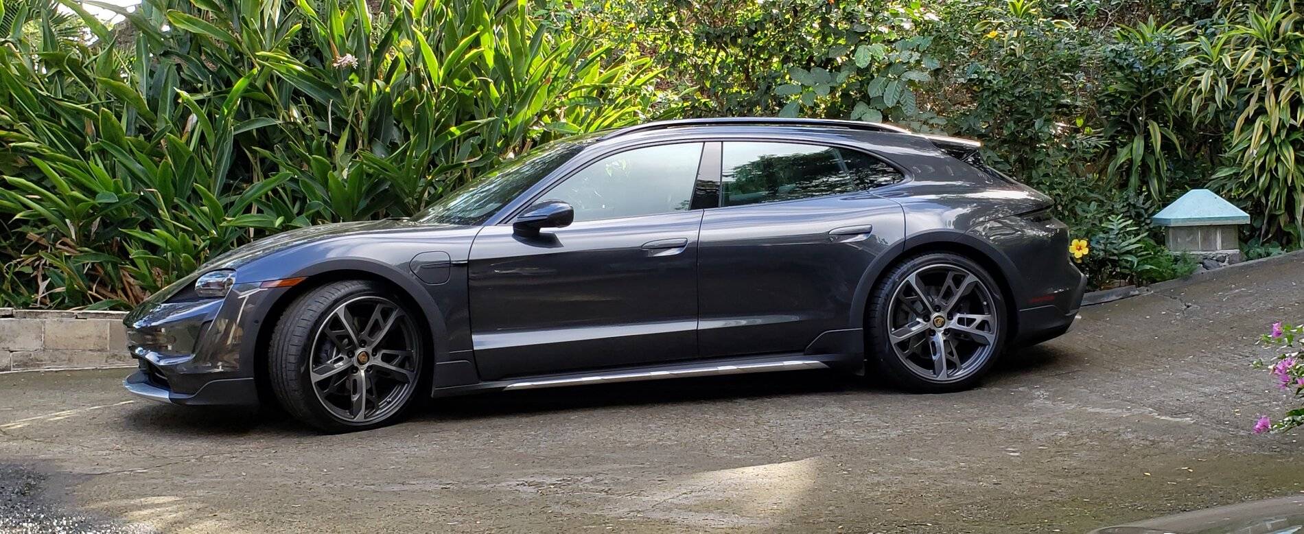 Porsche Taycan Hawaiian Volcano Grey CT Low side