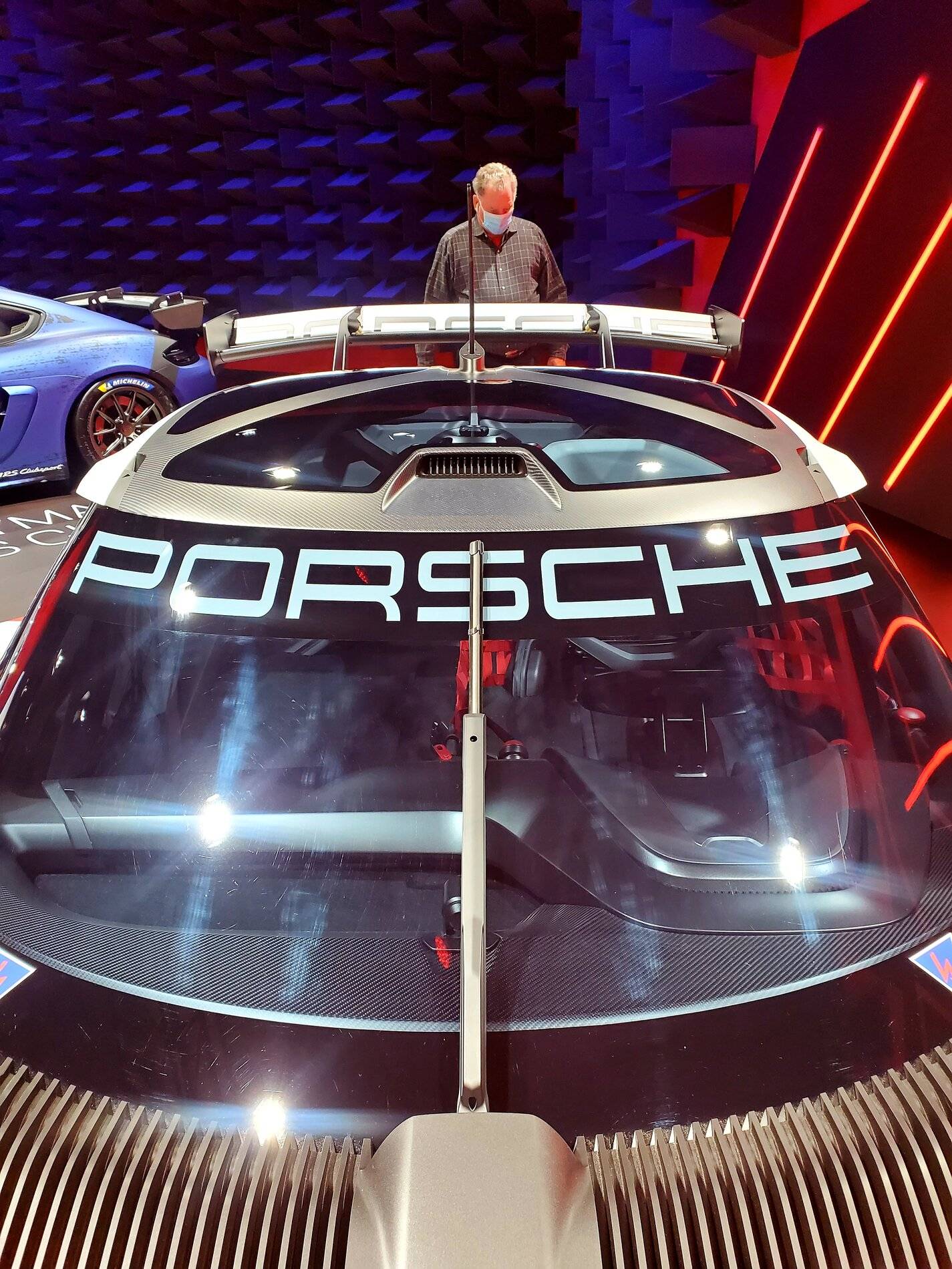 Porsche Taycan Mission R  and Taycans @ the LA Auto Show 20211120_082652