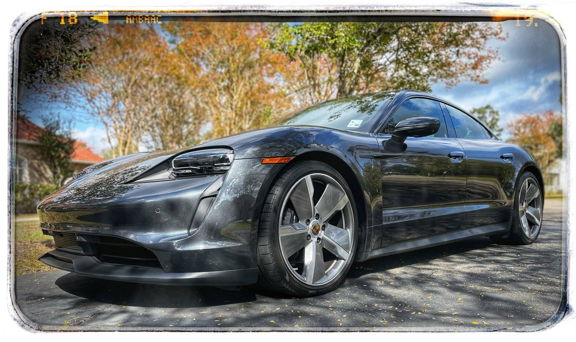Porsche Taycan VOLCANO GREY Taycan Club 1474A4B0-681F-460A-B661-59974EA3ADA6