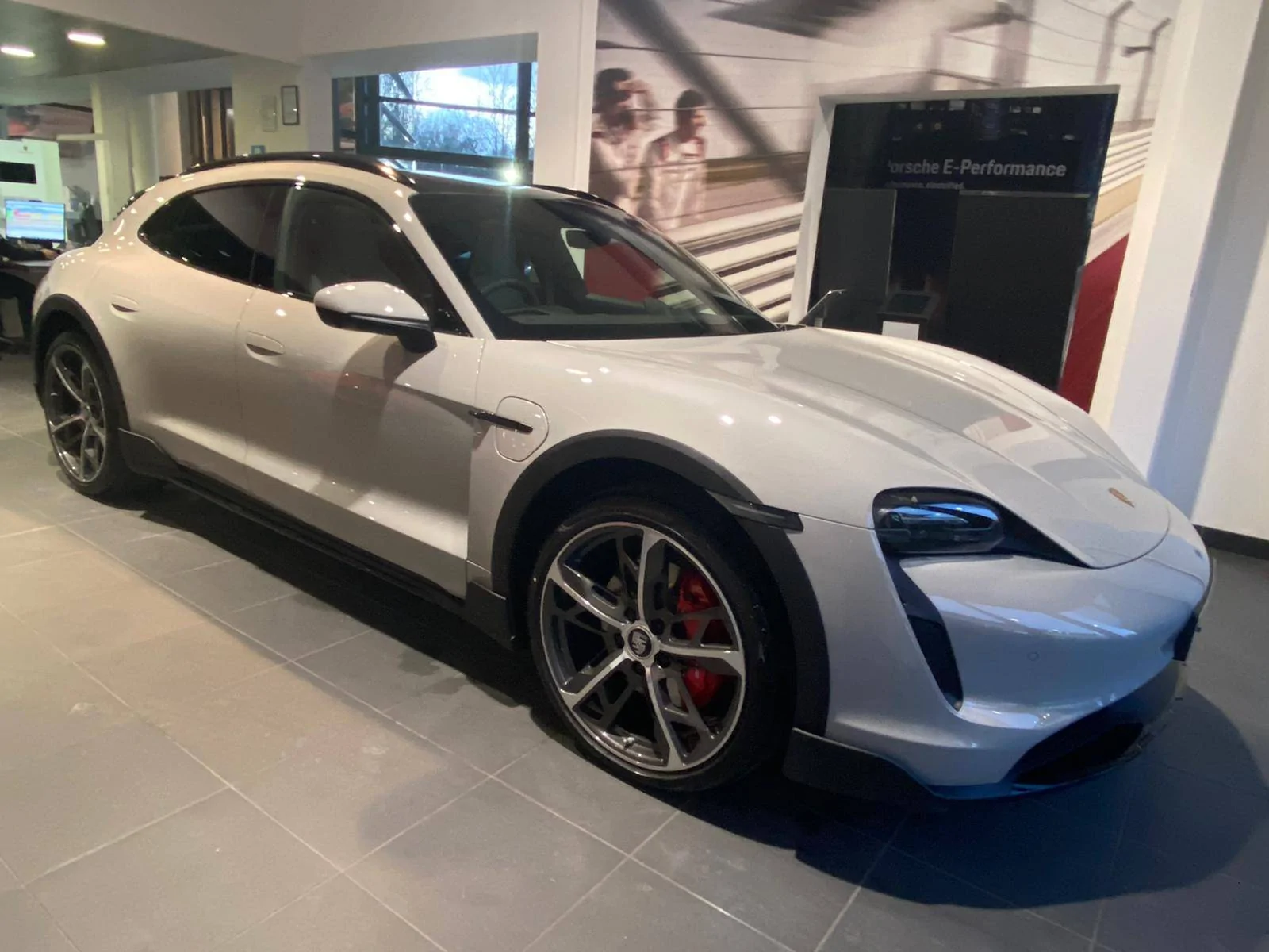 Porsche Taycan New MY2022 CT4S Day 4B6D2CA3-F4E4-42F4-9AA2-93EB32BB3206