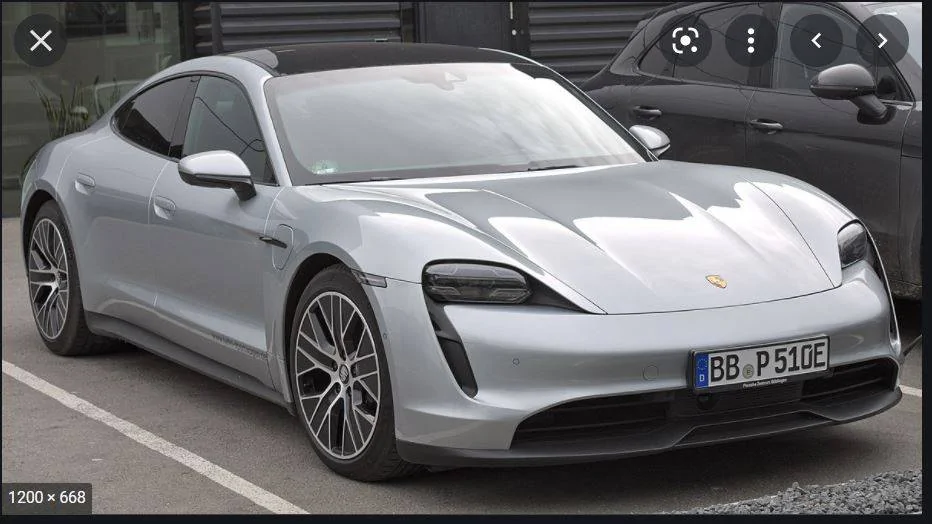 Porsche Taycan Mirror, mirror on the wall Taycan