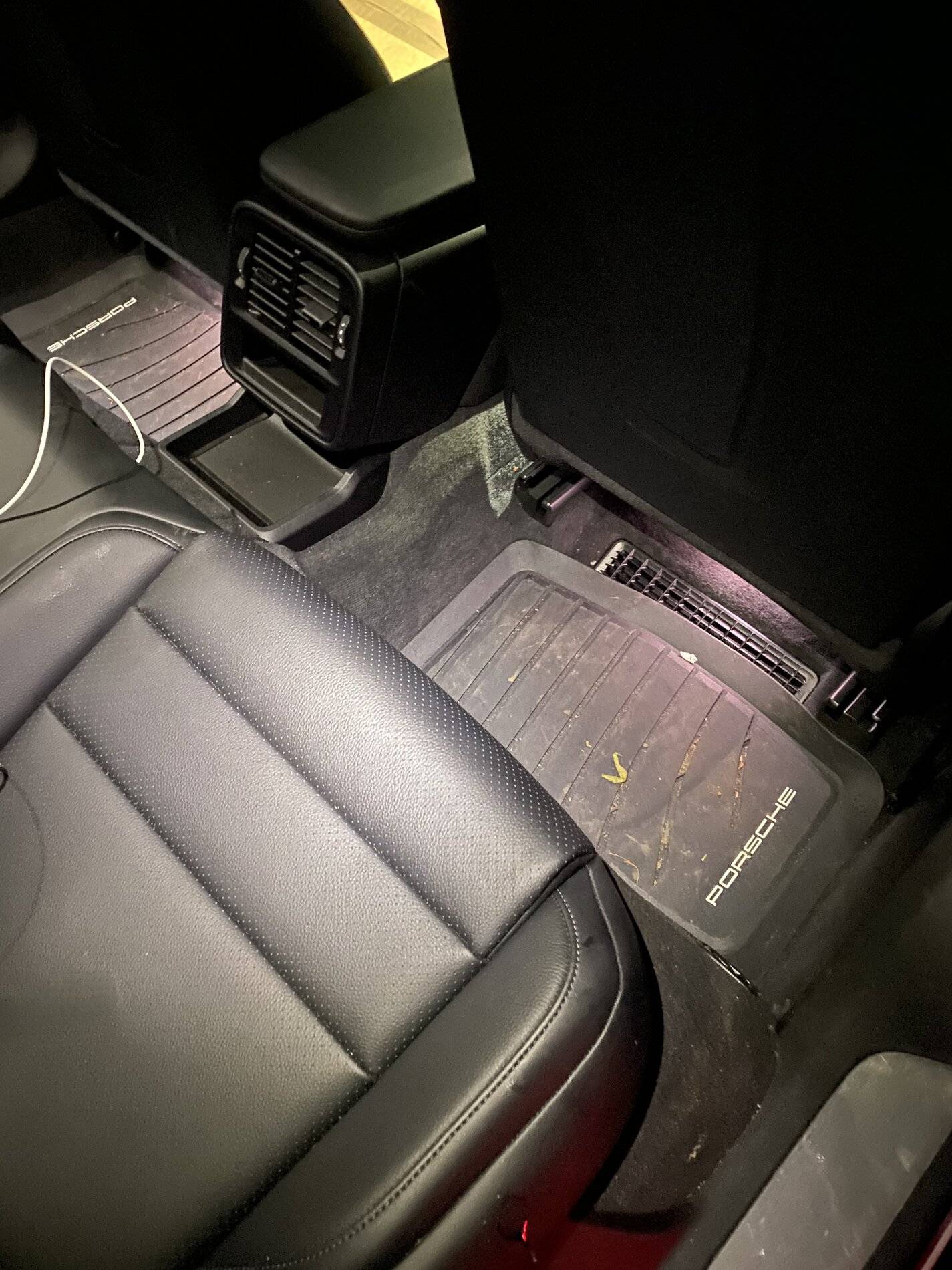 Porsche Taycan Rubber Floormat Set - Taycan 6609522C-B54F-4530-88A2-5F8BD8AFC13C