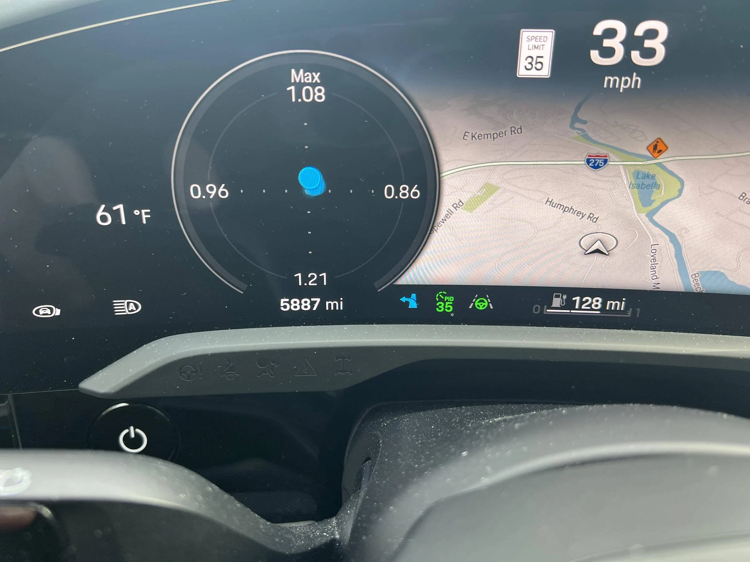 Porsche Taycan Innodrive has new Tesla type behavior and graphics tempImageLrMDNT