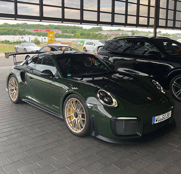 Porsche Taycan Bespoke Colour - What would you choose? underberg-green-2018-porsche-911-gt2-rs-looks-like-a-winner-127076_1