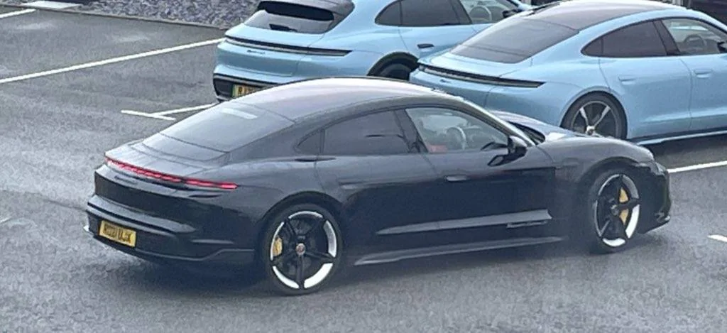 Porsche Taycan Took a Turbo S round Silverstone yesterday… WOW ? 43815B7C-CF3D-4886-9C40-7EC4BE3B0B8B