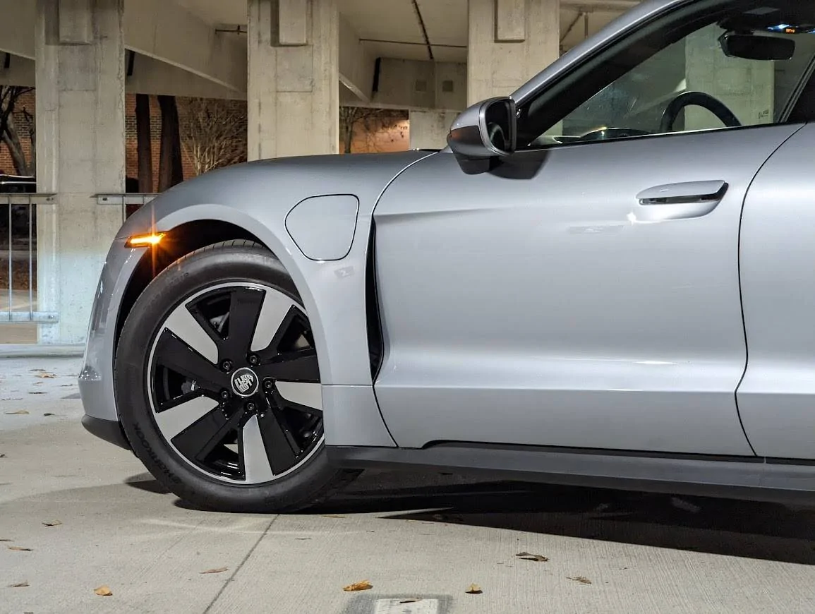 Porsche Taycan Cheap mod for Aero S wheels PXL_20211214_235815029