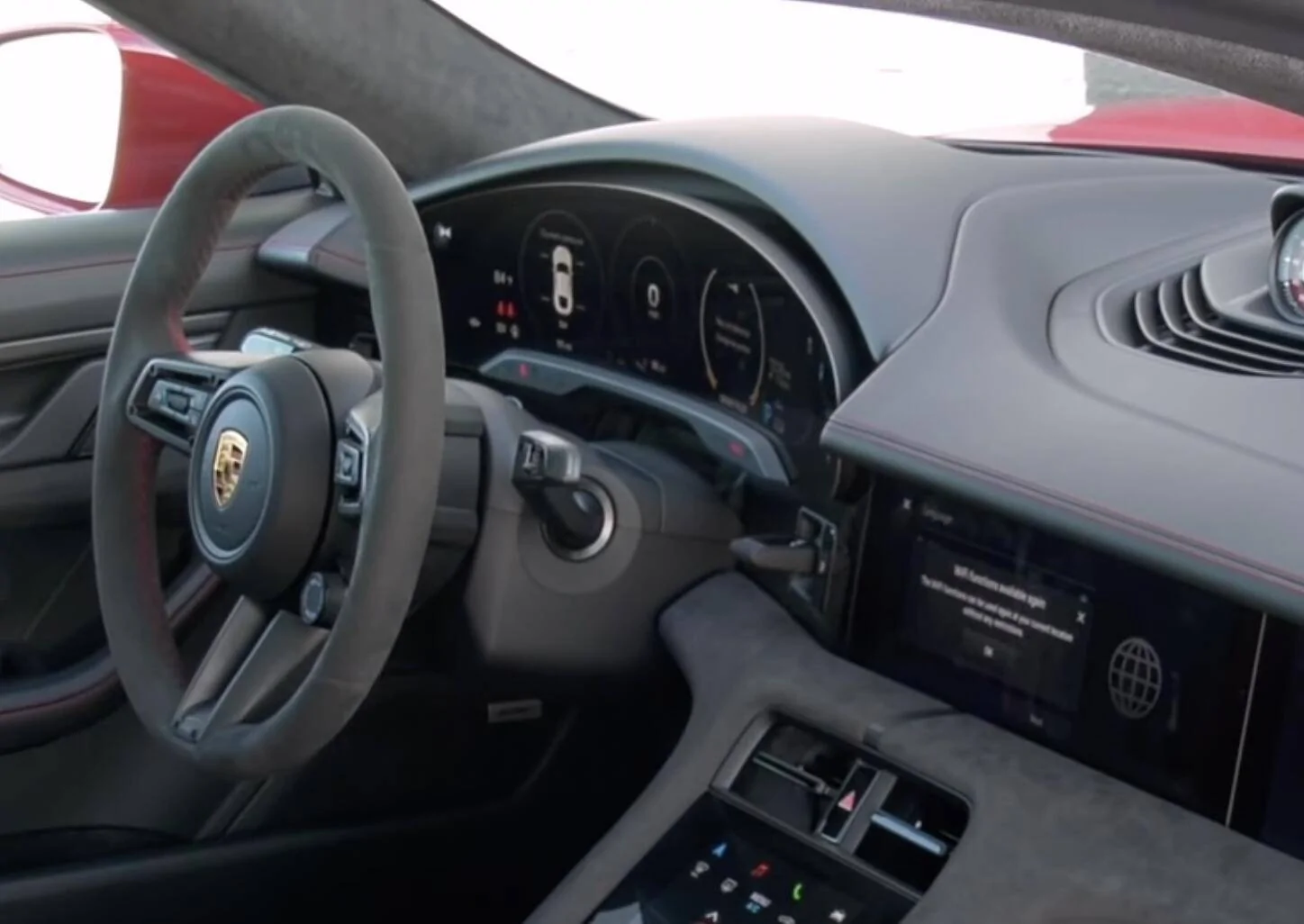 Porsche Taycan New Dashboard Shroud in the GTS? Screenshot 2021-12-15 at 18.41.39