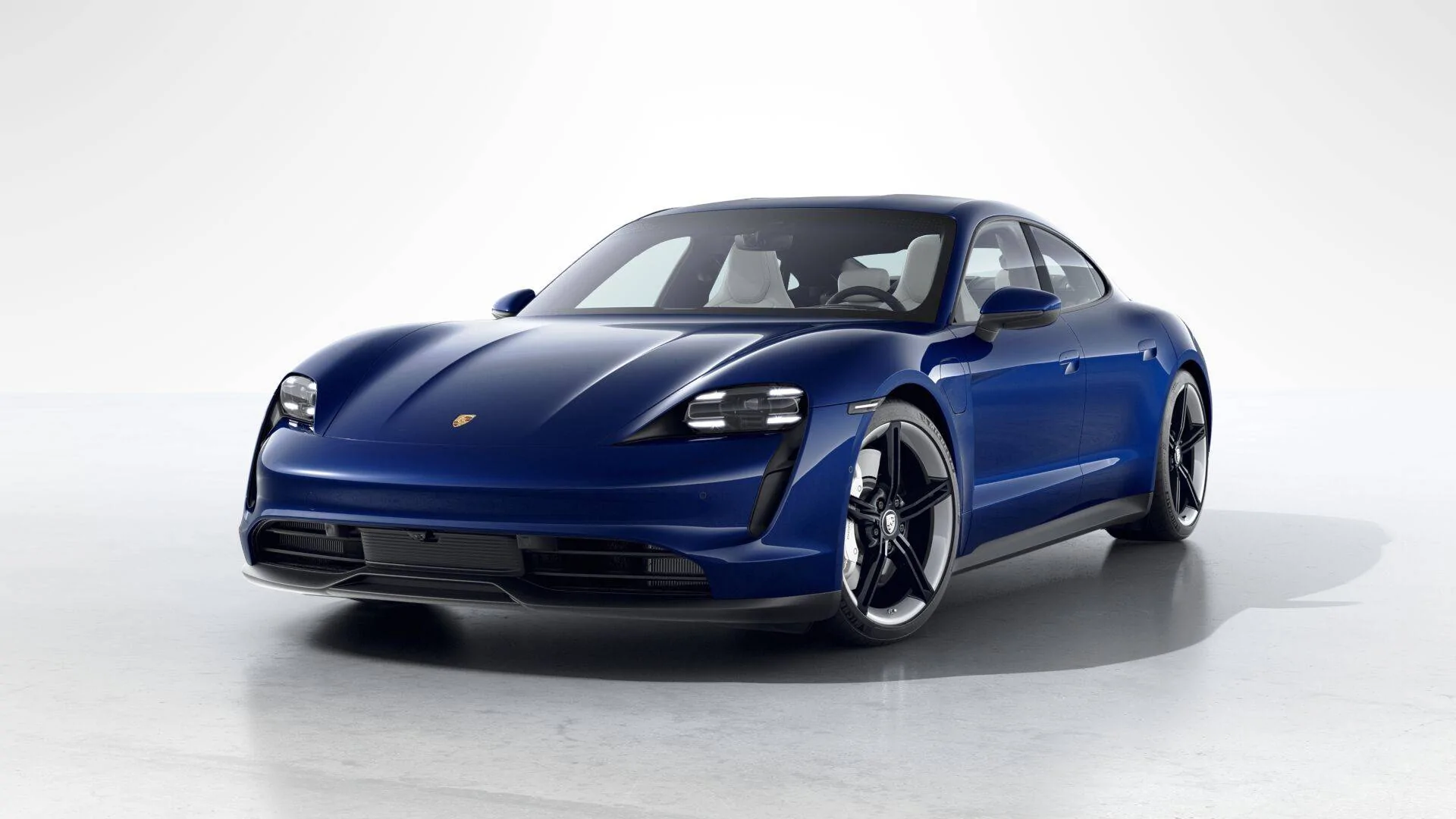 Porsche Taycan Ok, Pulled the trigger today on a Taycan Taycan Gentian-chalk-21 mission wheels