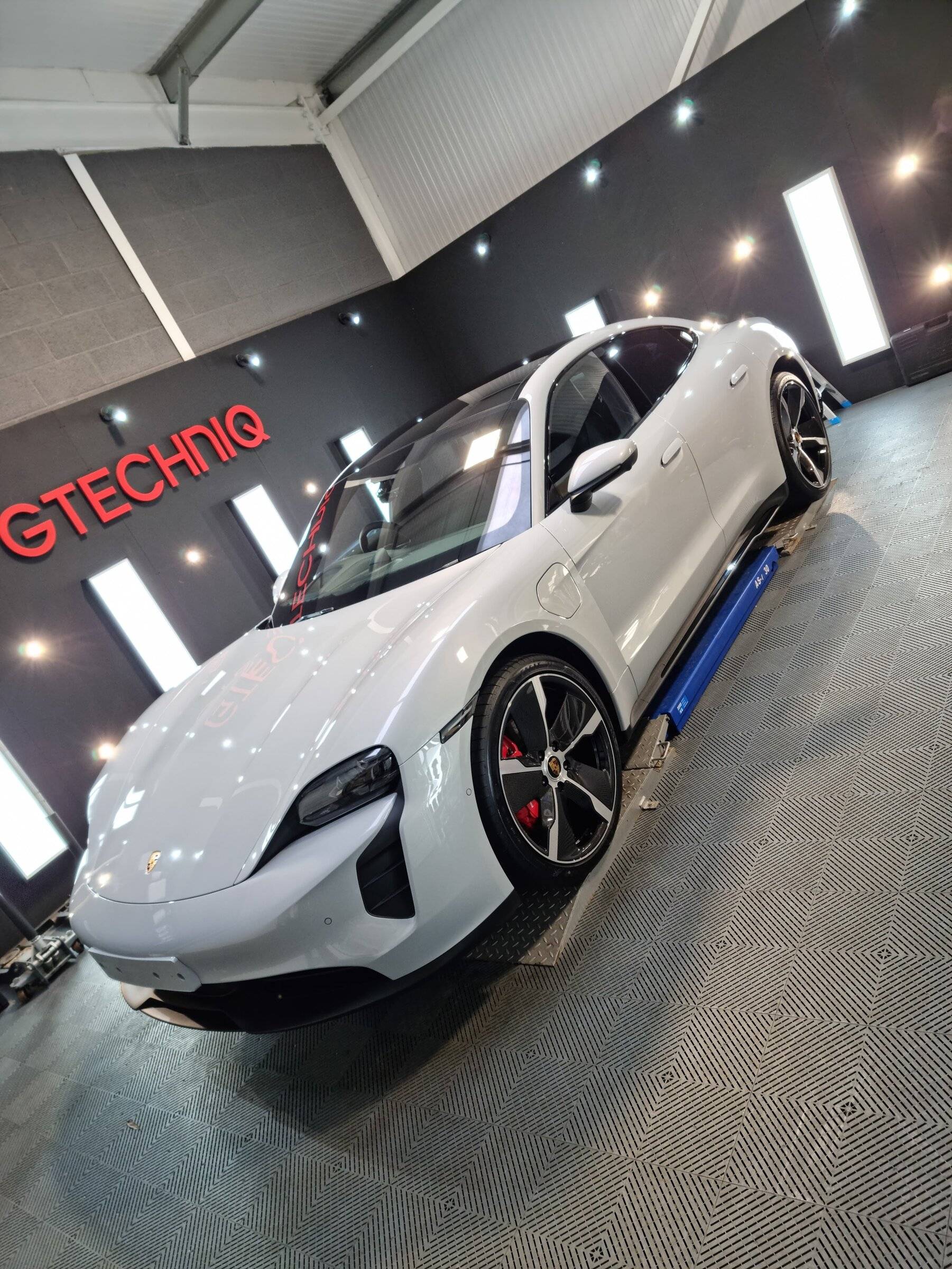 Porsche Taycan Any issues with blocking the side vents up? 4A911B10-5366-4EAD-88DE-60555916A546