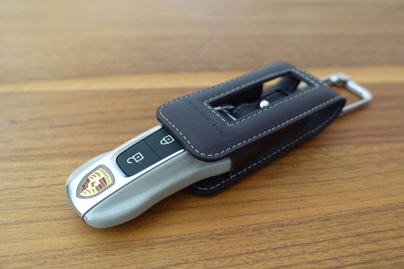 Porsche Taycan OK - let's see them! Key Fob key2