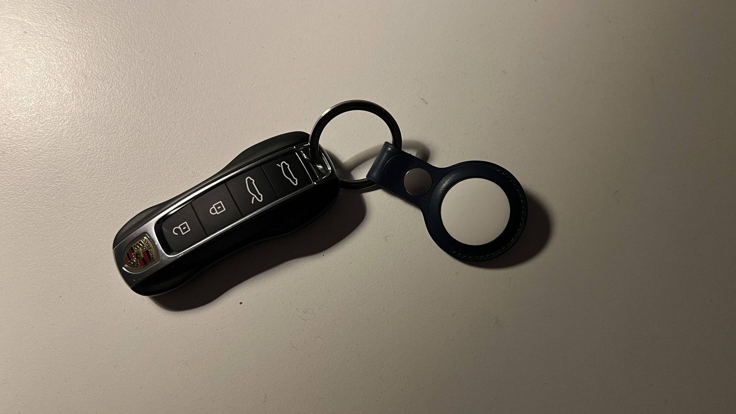 Porsche Taycan OK - let's see them! Key Fob IMG_5765
