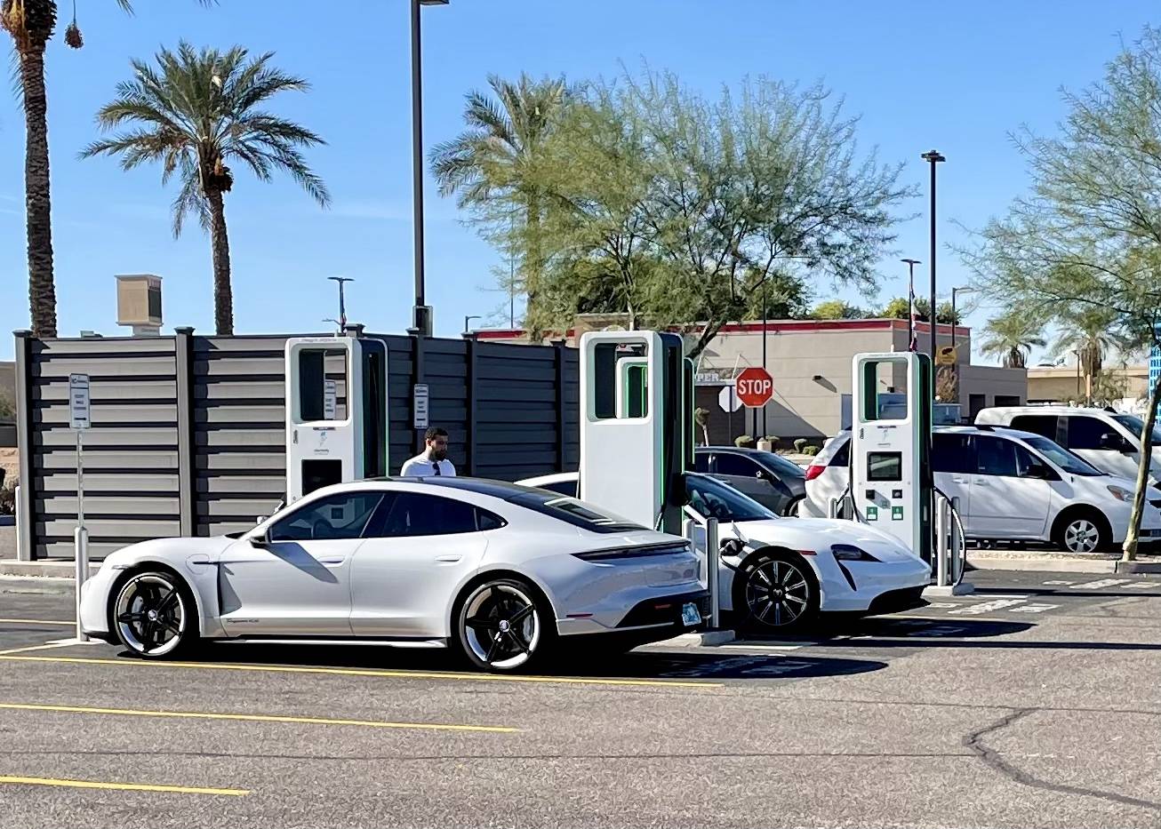 Porsche Taycan Taycan’s in the Wild! 98EF03B0-1B72-489A-A374-845DEE6429B3