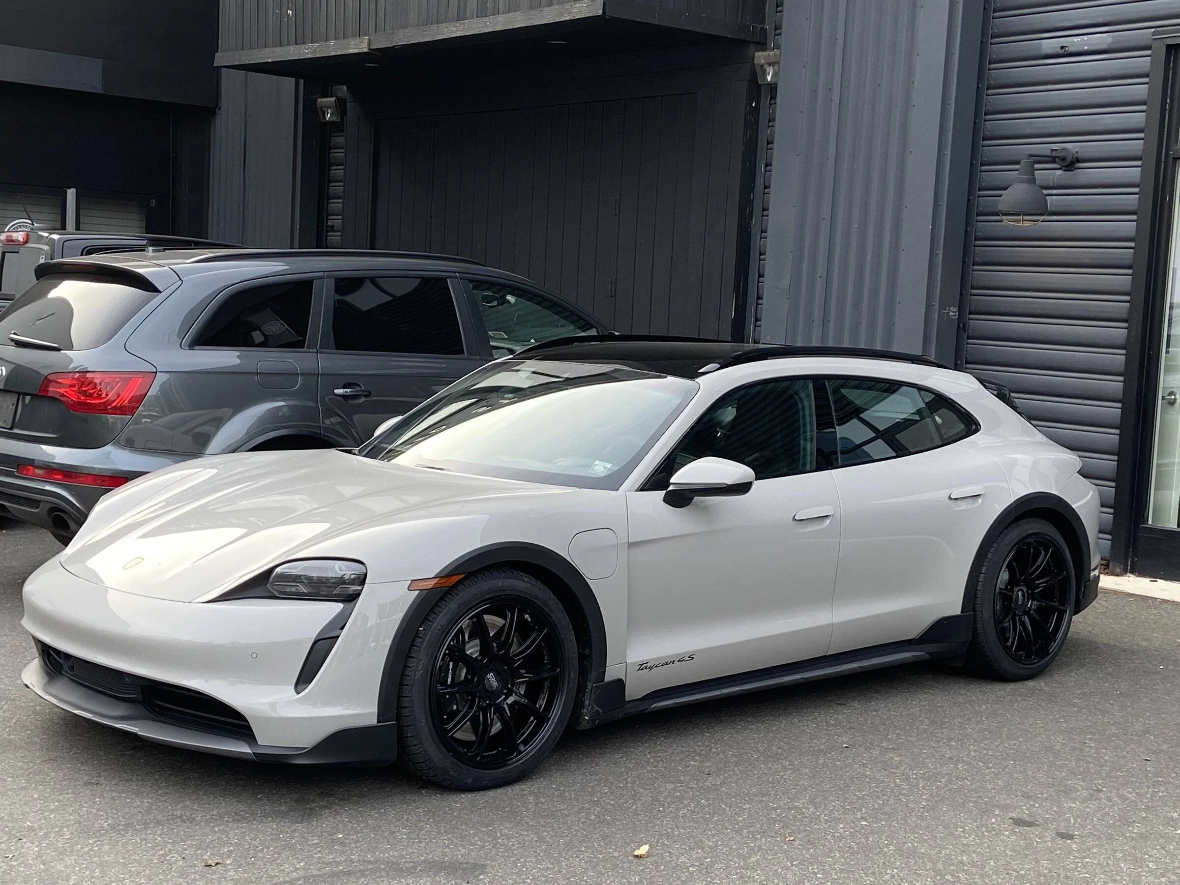 Porsche Taycan Winter tires IMG-0954
