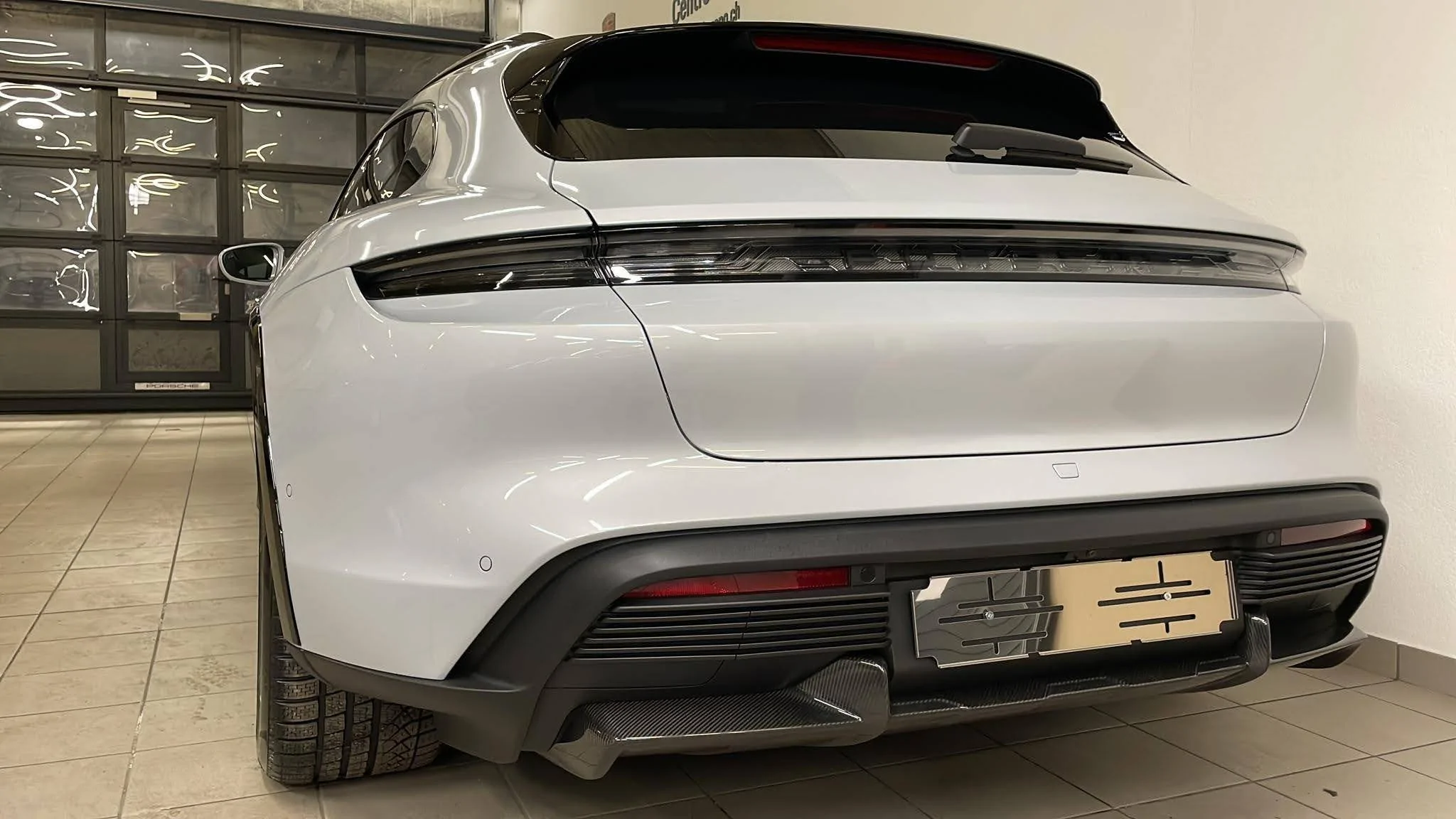 Porsche Taycan ICE GREY Taycan Club IMG-20211222-WA0002