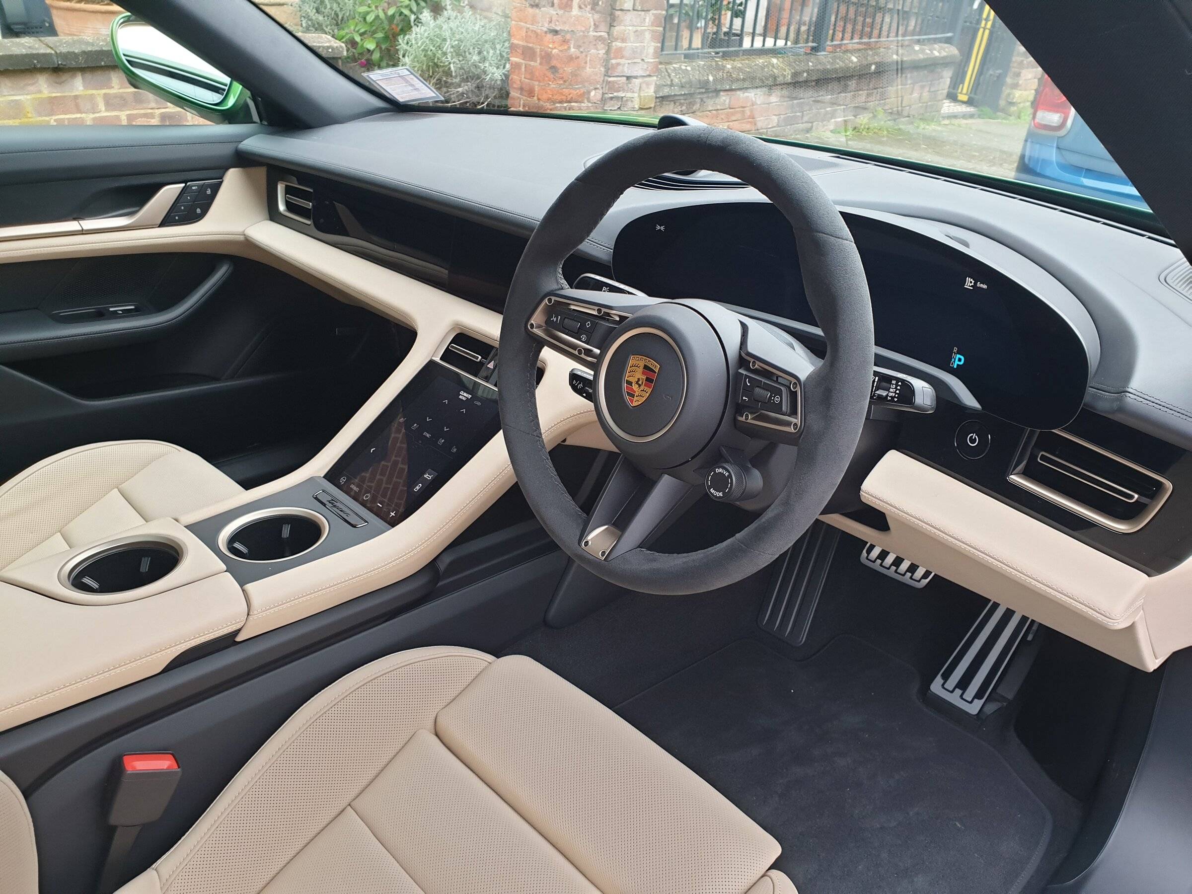 Porsche Taycan MAMBA GREEN Taycan Club 20211220_125952