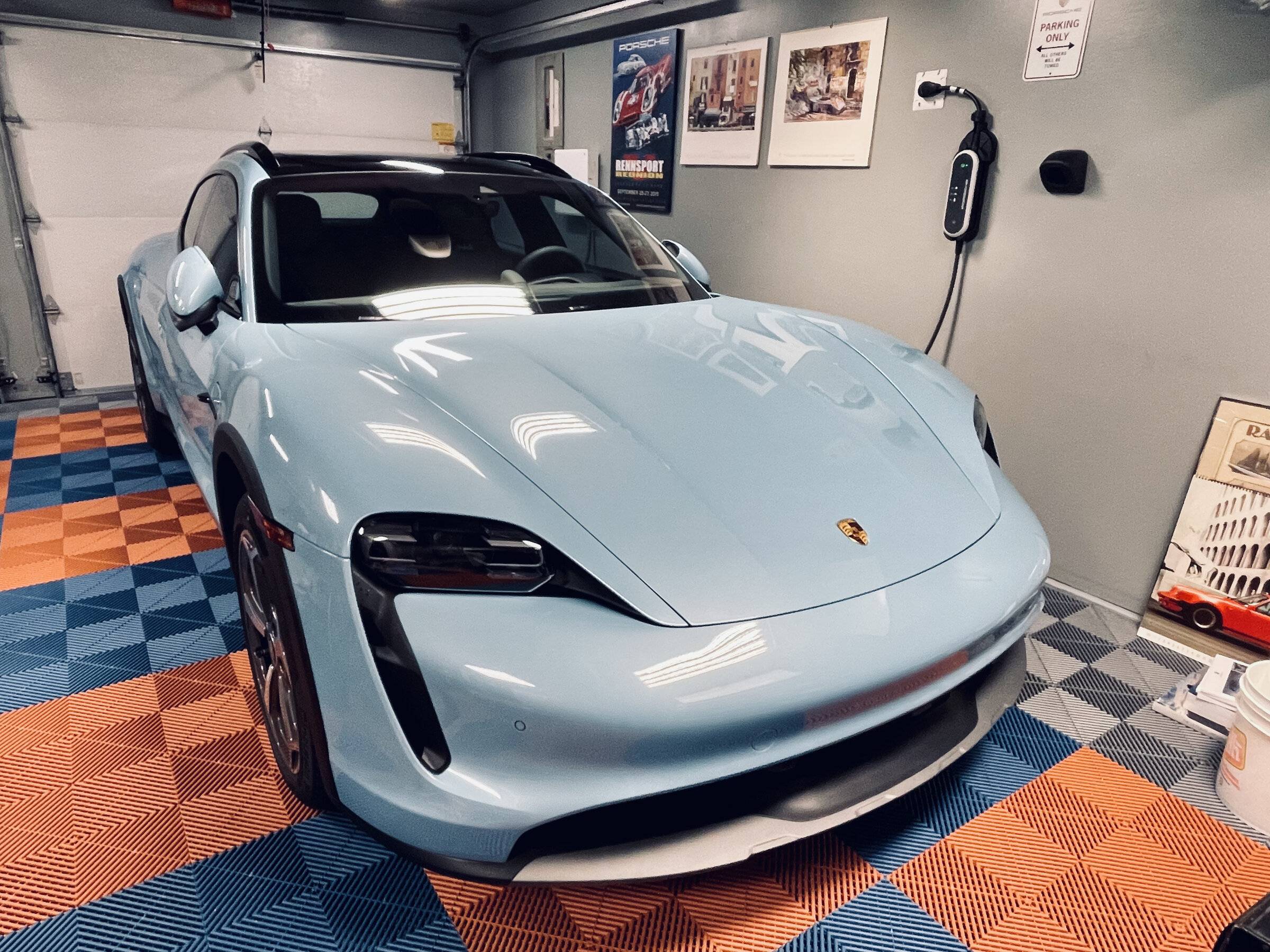 Porsche Taycan FROZEN BLUE Taycan Club 312A519F-8E74-4C13-B8B2-D40D9FC10B74