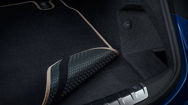 Porsche Taycan Part no for reversible trunk mat? 8463192C-A725-4EE7-BEBF-56AA62FB08FB
